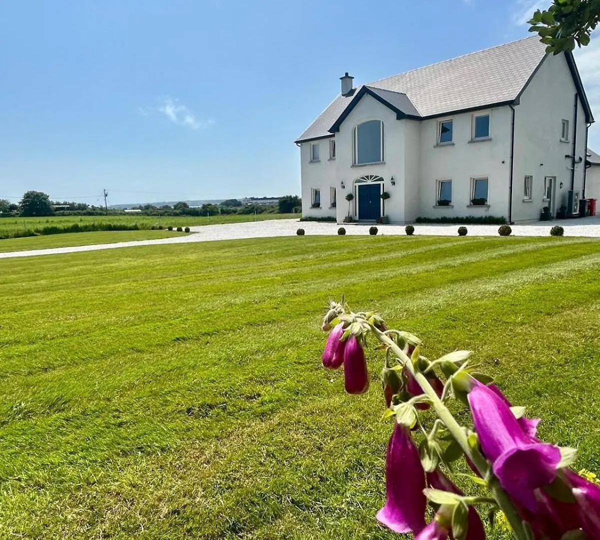Eastbury House Near Garryvoe Hotel & Ballymaloe House contacts
